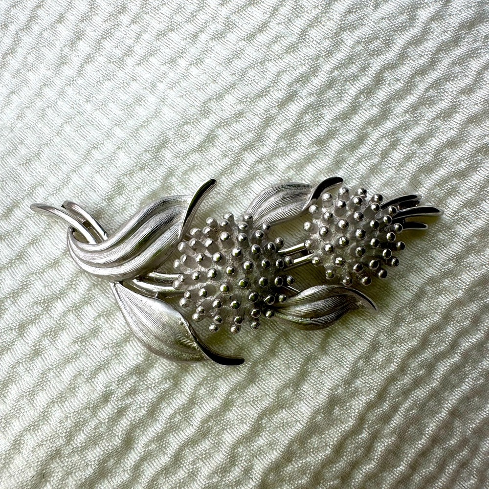 Elegant Silver TRIFARI (stamped) Floral Brooch